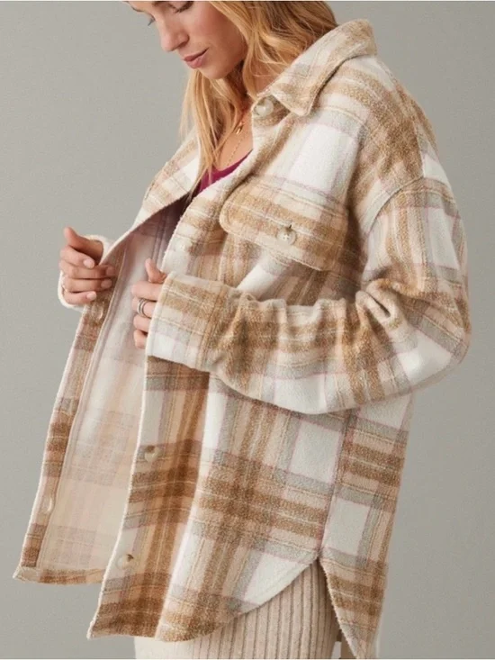 AE - Plaid Fleece Shacket - Picture 1 of 6